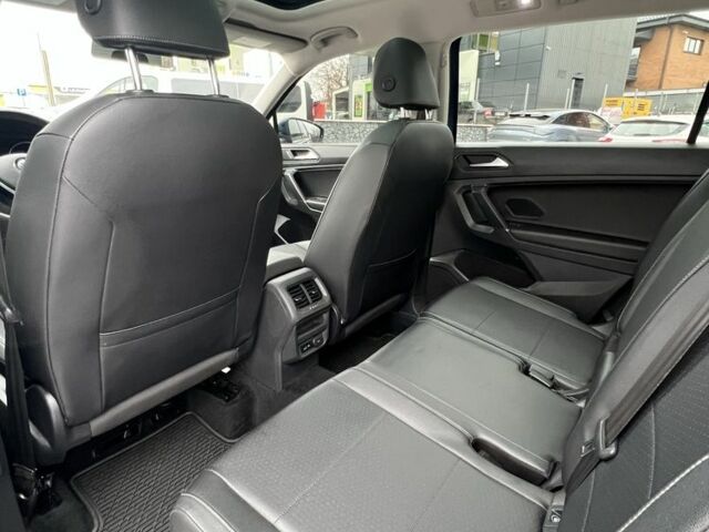 Синий Фольксваген Тигуан, объемом двигателя 2 л и пробегом 69 тыс. км за 17500 $, фото 17 на Automoto.ua