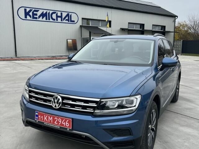 Синий Фольксваген Тигуан, объемом двигателя 2 л и пробегом 69 тыс. км за 17500 $, фото 1 на Automoto.ua