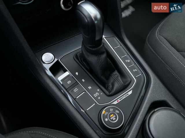 Синий Фольксваген Тигуан, объемом двигателя 1.98 л и пробегом 166 тыс. км за 26950 $, фото 57 на Automoto.ua