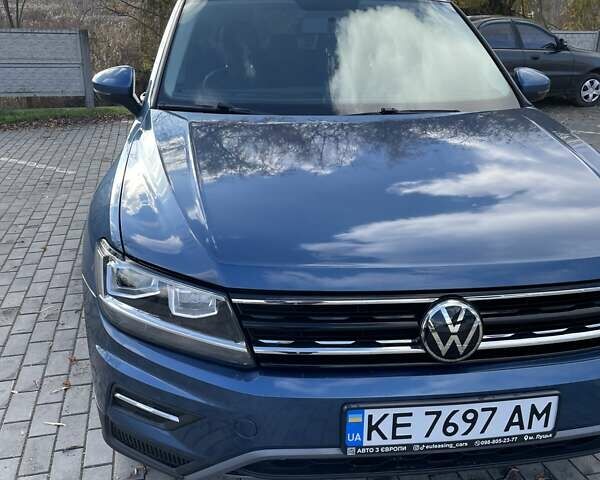 Синий Фольксваген Тигуан, объемом двигателя 2 л и пробегом 109 тыс. км за 18000 $, фото 3 на Automoto.ua