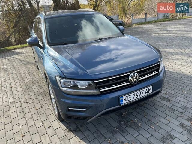Синий Фольксваген Тигуан, объемом двигателя 2 л и пробегом 109 тыс. км за 18000 $, фото 6 на Automoto.ua