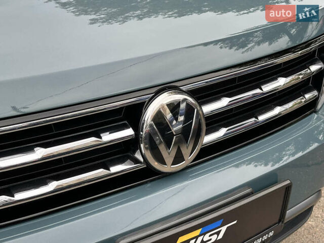 Синій Фольксваген Тігуан, об'ємом двигуна 2 л та пробігом 35 тис. км за 25500 $, фото 3 на Automoto.ua
