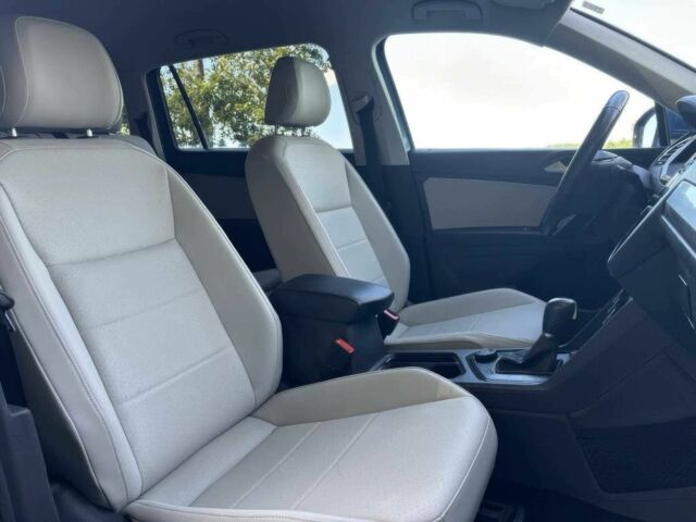 Синій Фольксваген Тігуан, об'ємом двигуна 2 л та пробігом 49 тис. км за 7800 $, фото 10 на Automoto.ua