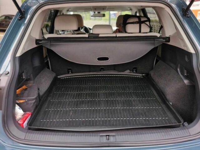 Синій Фольксваген Тігуан, об'ємом двигуна 2 л та пробігом 126 тис. км за 11200 $, фото 2 на Automoto.ua