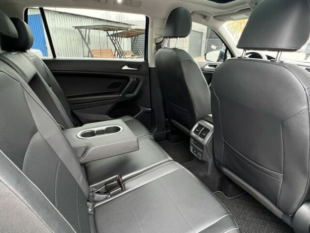 Синий Фольксваген Тигуан, объемом двигателя 2 л и пробегом 69 тыс. км за 17500 $, фото 16 на Automoto.ua