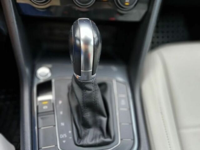 Синій Фольксваген Тігуан, об'ємом двигуна 2 л та пробігом 126 тис. км за 11200 $, фото 5 на Automoto.ua