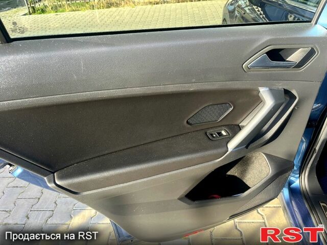 Синий Фольксваген Тигуан, объемом двигателя 2 л и пробегом 150 тыс. км за 25000 $, фото 5 на Automoto.ua