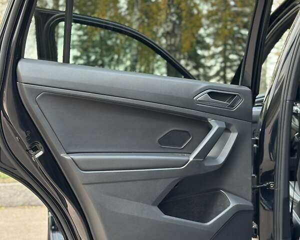 Синий Фольксваген Тигуан, объемом двигателя 2 л и пробегом 72 тыс. км за 26999 $, фото 16 на Automoto.ua