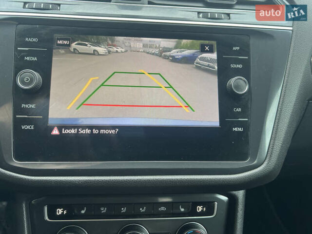 Синій Фольксваген Тігуан, об'ємом двигуна 1.98 л та пробігом 215 тис. км за 16000 $, фото 27 на Automoto.ua