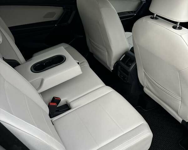 Синій Фольксваген Тігуан, об'ємом двигуна 2 л та пробігом 109 тис. км за 22000 $, фото 58 на Automoto.ua