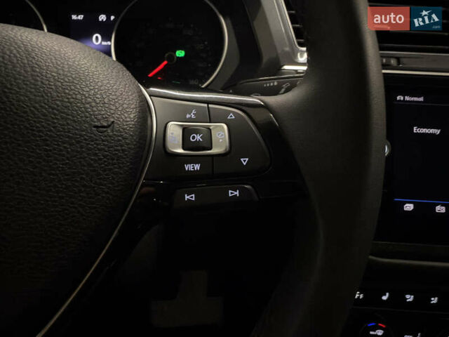 Синій Фольксваген Тігуан, об'ємом двигуна 1.98 л та пробігом 92 тис. км за 23499 $, фото 22 на Automoto.ua