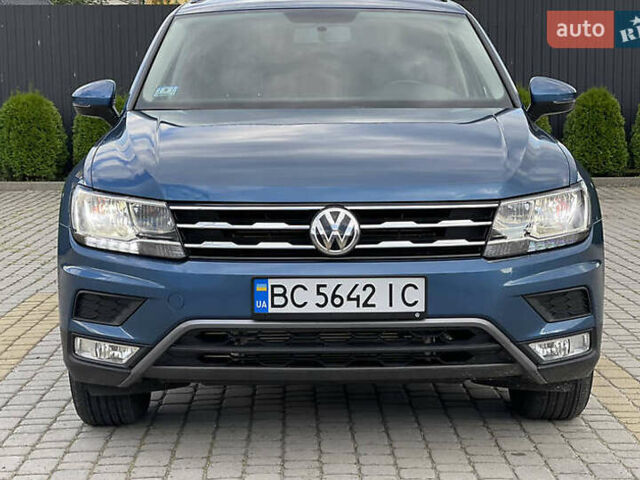 Синий Фольксваген Тигуан, объемом двигателя 2 л и пробегом 117 тыс. км за 18000 $, фото 2 на Automoto.ua