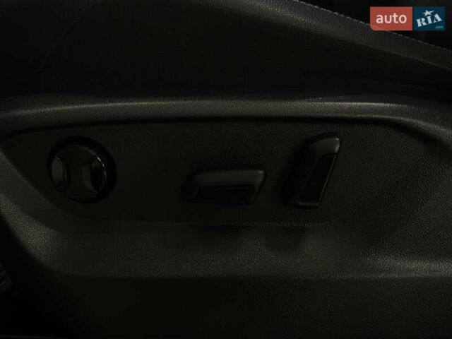 Синій Фольксваген Тігуан, об'ємом двигуна 1.98 л та пробігом 92 тис. км за 23499 $, фото 25 на Automoto.ua