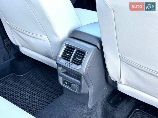 Синий Фольксваген Тигуан, объемом двигателя 2 л и пробегом 96 тыс. км за 20990 $, фото 25 на Automoto.ua