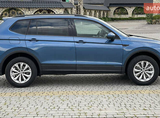 Синий Фольксваген Тигуан, объемом двигателя 2 л и пробегом 117 тыс. км за 18000 $, фото 4 на Automoto.ua
