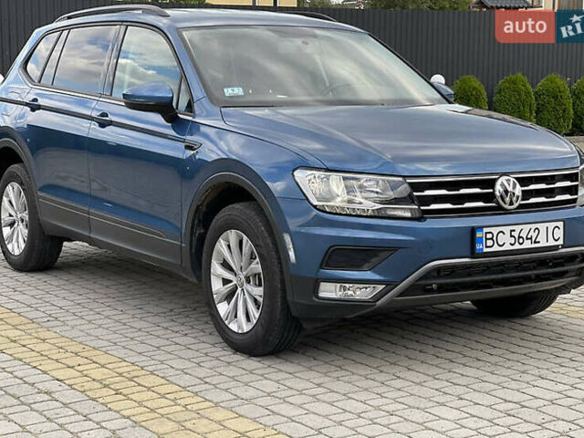 Синий Фольксваген Тигуан, объемом двигателя 2 л и пробегом 117 тыс. км за 18000 $, фото 3 на Automoto.ua