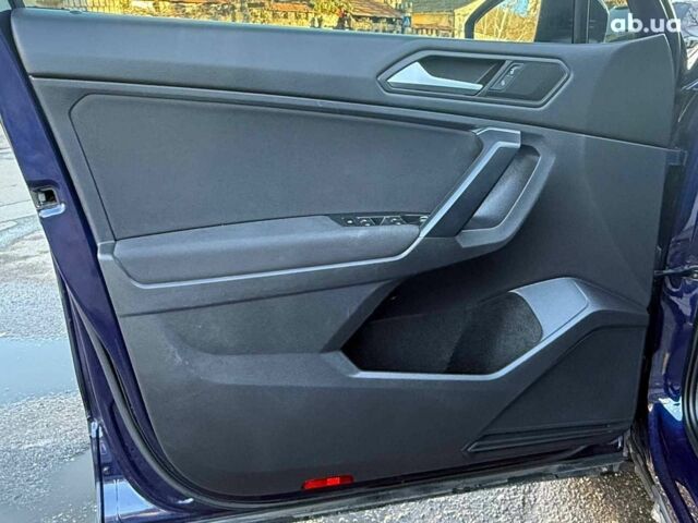 Синій Фольксваген Тігуан, об'ємом двигуна 2 л та пробігом 103 тис. км за 17990 $, фото 18 на Automoto.ua