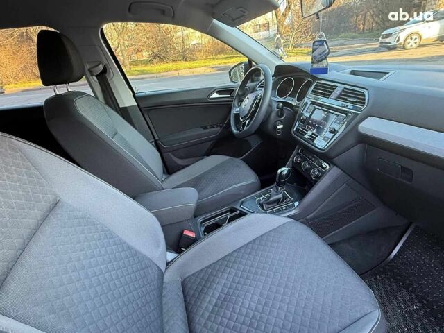 Синій Фольксваген Тігуан, об'ємом двигуна 2 л та пробігом 103 тис. км за 17990 $, фото 20 на Automoto.ua