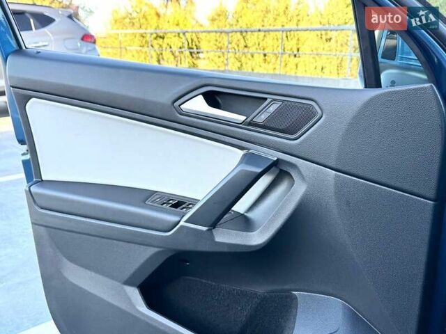 Синий Фольксваген Тигуан, объемом двигателя 2 л и пробегом 96 тыс. км за 20990 $, фото 39 на Automoto.ua