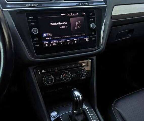 Синій Фольксваген Тігуан, об'ємом двигуна 2 л та пробігом 109 тис. км за 14500 $, фото 3 на Automoto.ua