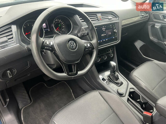 Синій Фольксваген Тігуан, об'ємом двигуна 1.98 л та пробігом 215 тис. км за 16000 $, фото 20 на Automoto.ua
