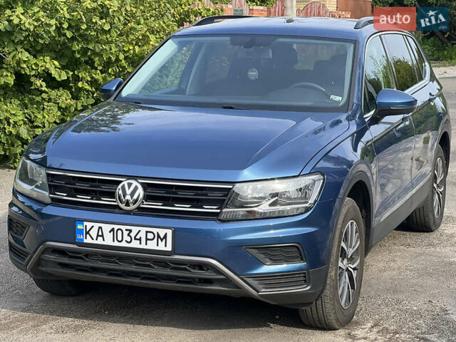 Синій Фольксваген Тігуан, об'ємом двигуна 1.98 л та пробігом 215 тис. км за 16000 $, фото 1 на Automoto.ua