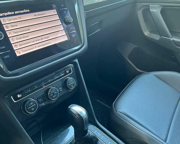 Синий Фольксваген Тигуан, объемом двигателя 1.98 л и пробегом 107 тыс. км за 22000 $, фото 11 на Automoto.ua