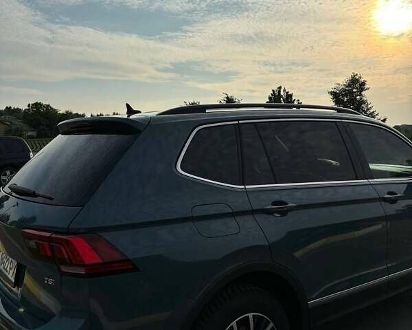 Синій Фольксваген Тігуан, об'ємом двигуна 2 л та пробігом 109 тис. км за 22000 $, фото 21 на Automoto.ua