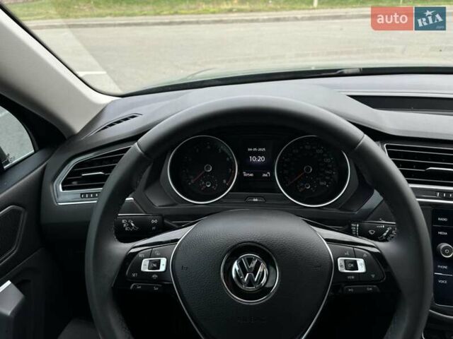 Синій Фольксваген Тігуан, об'ємом двигуна 2 л та пробігом 109 тис. км за 22000 $, фото 47 на Automoto.ua