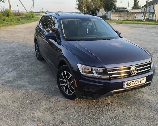 Синий Фольксваген Тигуан, объемом двигателя 1.98 л и пробегом 103 тыс. км за 17700 $, фото 3 на Automoto.ua