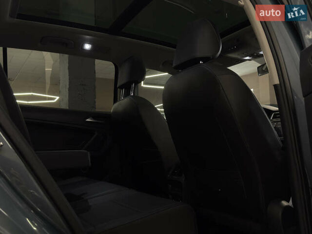 Синій Фольксваген Тігуан, об'ємом двигуна 1.98 л та пробігом 92 тис. км за 23499 $, фото 10 на Automoto.ua