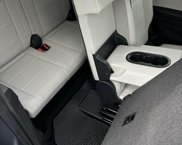 Синій Фольксваген Тігуан, об'ємом двигуна 2 л та пробігом 109 тис. км за 22000 $, фото 56 на Automoto.ua