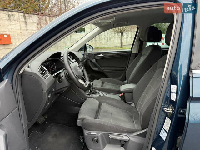 Синій Фольксваген Тігуан, об'ємом двигуна 2 л та пробігом 189 тис. км за 31999 $, фото 70 на Automoto.ua