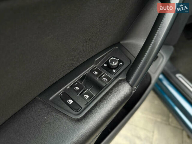 Синий Фольксваген Тигуан, объемом двигателя 2 л и пробегом 157 тыс. км за 30899 $, фото 22 на Automoto.ua