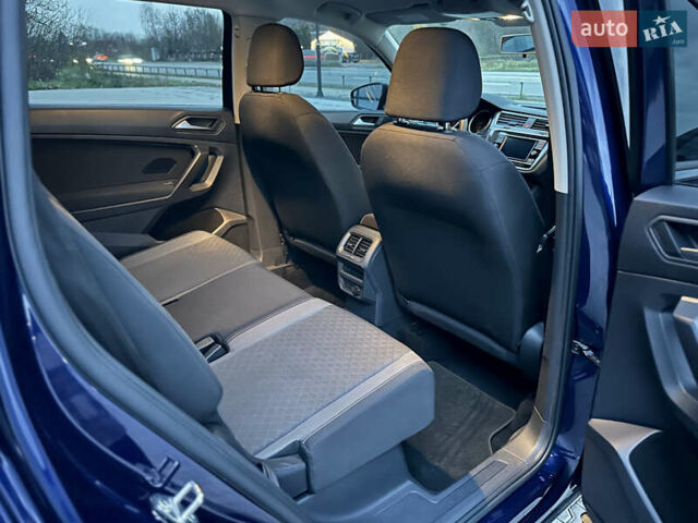 Синий Фольксваген Тигуан, объемом двигателя 0 л и пробегом 152 тыс. км за 16900 $, фото 45 на Automoto.ua