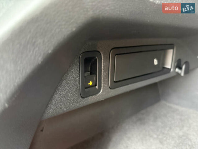 Синий Фольксваген Тигуан, объемом двигателя 2 л и пробегом 189 тыс. км за 31999 $, фото 67 на Automoto.ua