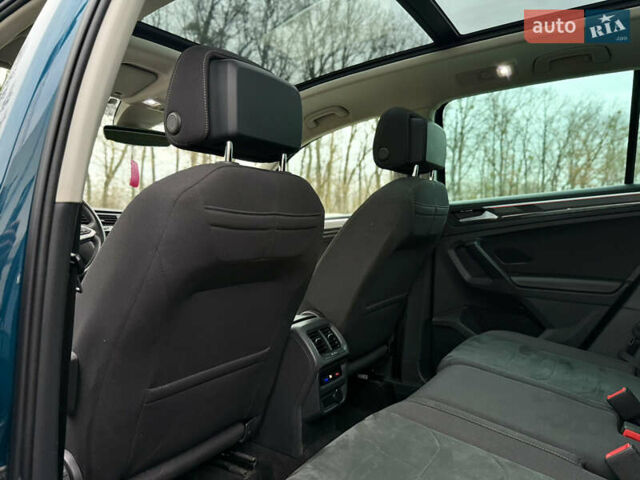 Синий Фольксваген Тигуан, объемом двигателя 2 л и пробегом 157 тыс. км за 30899 $, фото 47 на Automoto.ua