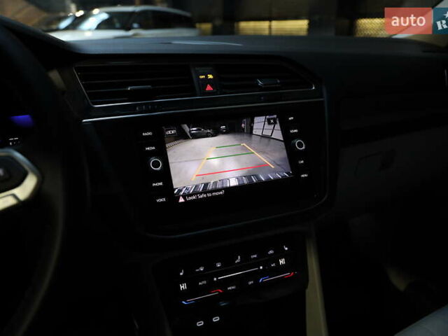 Синий Фольксваген Тигуан, объемом двигателя 1.98 л и пробегом 9 тыс. км за 23700 $, фото 19 на Automoto.ua