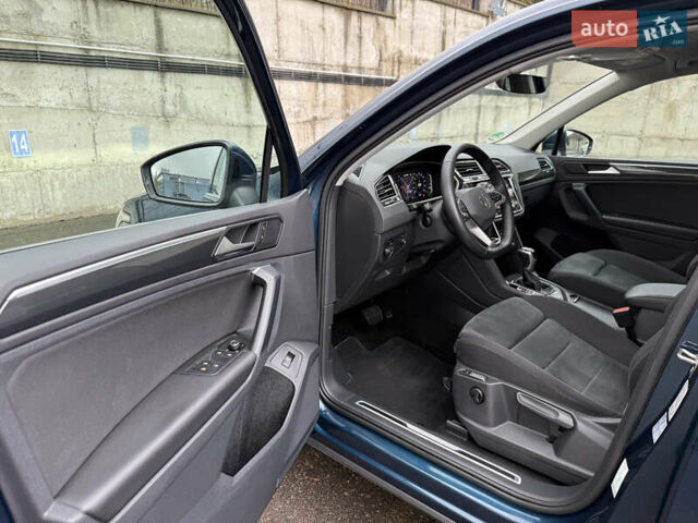 Синий Фольксваген Тигуан, объемом двигателя 2 л и пробегом 189 тыс. км за 31999 $, фото 48 на Automoto.ua