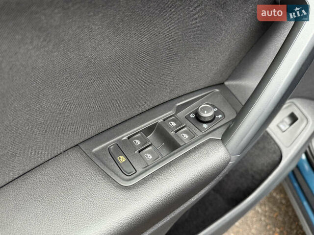 Синий Фольксваген Тигуан, объемом двигателя 2 л и пробегом 189 тыс. км за 31999 $, фото 34 на Automoto.ua