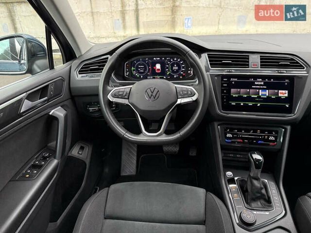 Синий Фольксваген Тигуан, объемом двигателя 2 л и пробегом 189 тыс. км за 31999 $, фото 59 на Automoto.ua