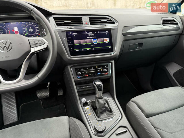 Синий Фольксваген Тигуан, объемом двигателя 2 л и пробегом 189 тыс. км за 31999 $, фото 61 на Automoto.ua
