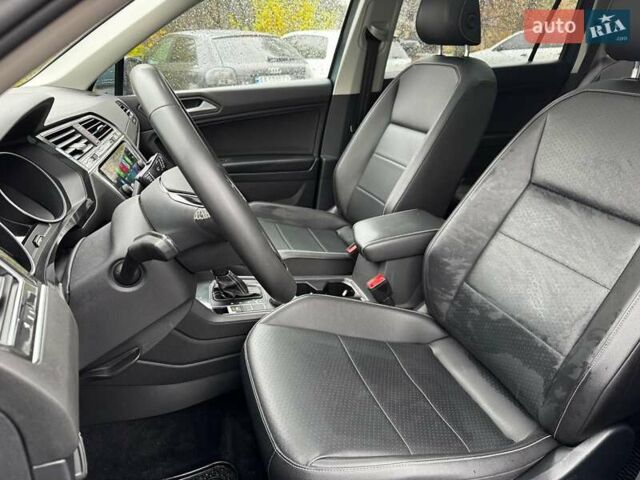 Синий Фольксваген Тигуан, объемом двигателя 2 л и пробегом 74 тыс. км за 21990 $, фото 37 на Automoto.ua