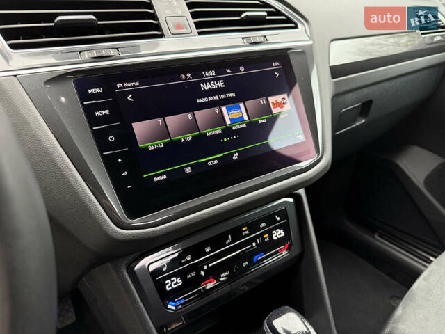 Синий Фольксваген Тигуан, объемом двигателя 2 л и пробегом 189 тыс. км за 31999 $, фото 41 на Automoto.ua