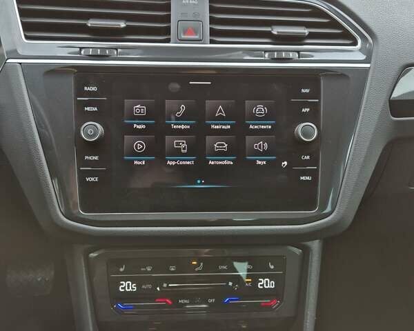 Синій Фольксваген Тігуан, об'ємом двигуна 2 л та пробігом 219 тис. км за 26900 $, фото 50 на Automoto.ua