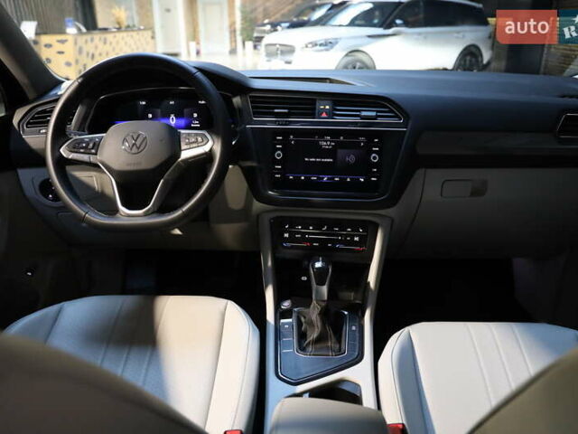 Синий Фольксваген Тигуан, объемом двигателя 1.98 л и пробегом 9 тыс. км за 23700 $, фото 43 на Automoto.ua