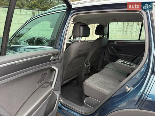 Синій Фольксваген Тігуан, об'ємом двигуна 2 л та пробігом 189 тис. км за 31999 $, фото 66 на Automoto.ua