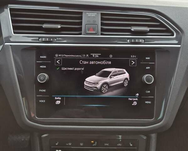 Синій Фольксваген Тігуан, об'ємом двигуна 2 л та пробігом 219 тис. км за 26900 $, фото 58 на Automoto.ua