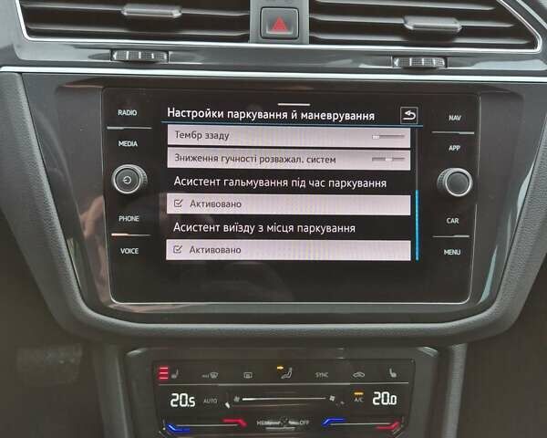 Синій Фольксваген Тігуан, об'ємом двигуна 2 л та пробігом 219 тис. км за 26900 $, фото 51 на Automoto.ua