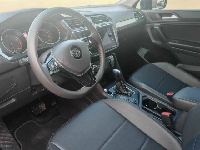 Синий Фольксваген Тигуан, объемом двигателя 2 л и пробегом 121 тыс. км за 12400 $, фото 9 на Automoto.ua